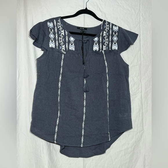 Miss Me Embroidered top - Picture 1 of 3